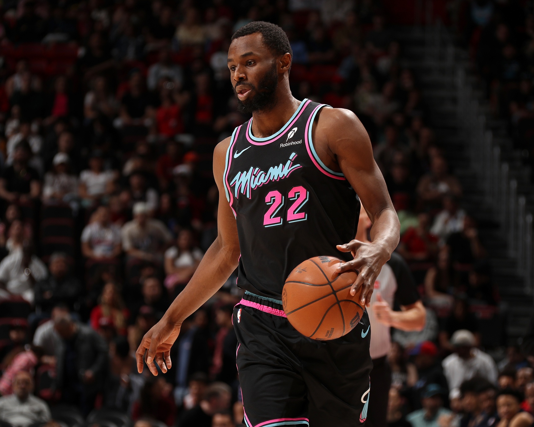 还是舍不得！美记：维金斯在勇士内部仍然受到高度的评价