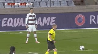 开云体育-中国官网登录入口-命中率只有1.51% C罗任意球浪射引葡媒质疑